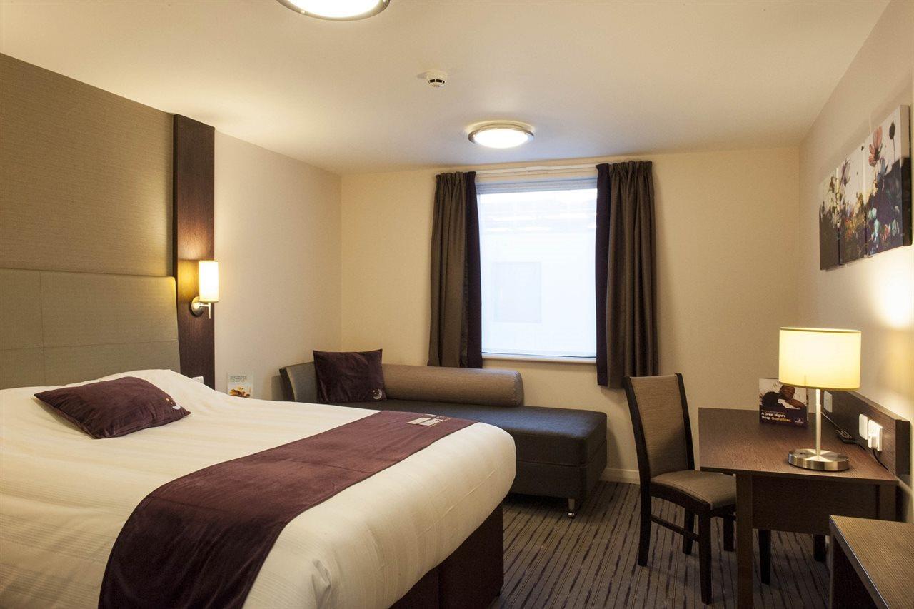 Premier Inn Bath City Centre エクステリア 写真