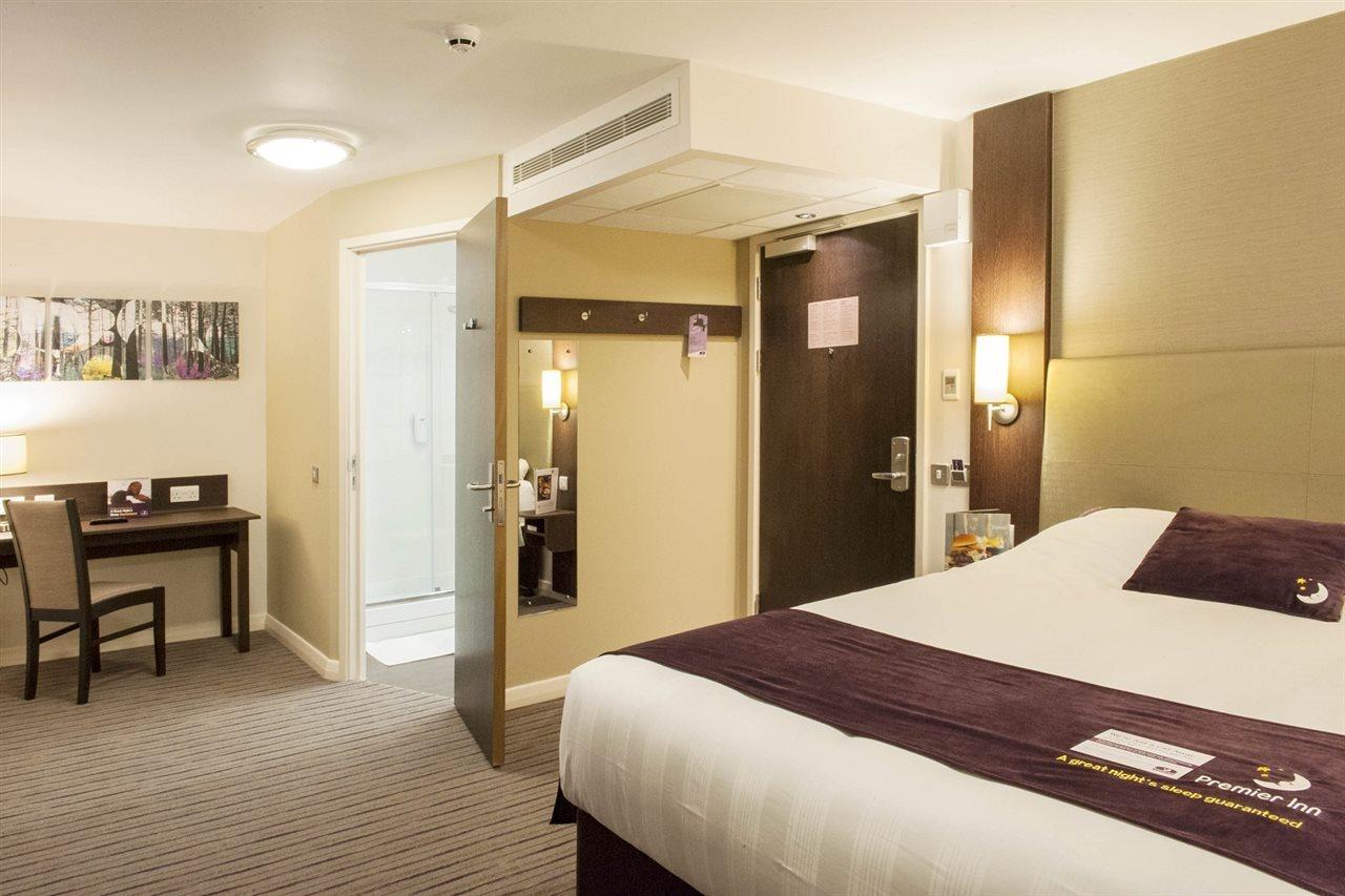 Premier Inn Bath City Centre エクステリア 写真