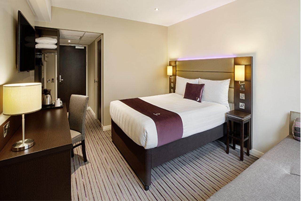 Premier Inn Bath City Centre エクステリア 写真