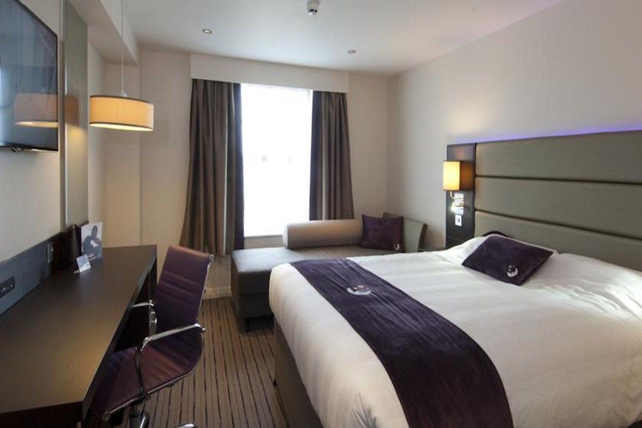 Premier Inn Bath City Centre エクステリア 写真